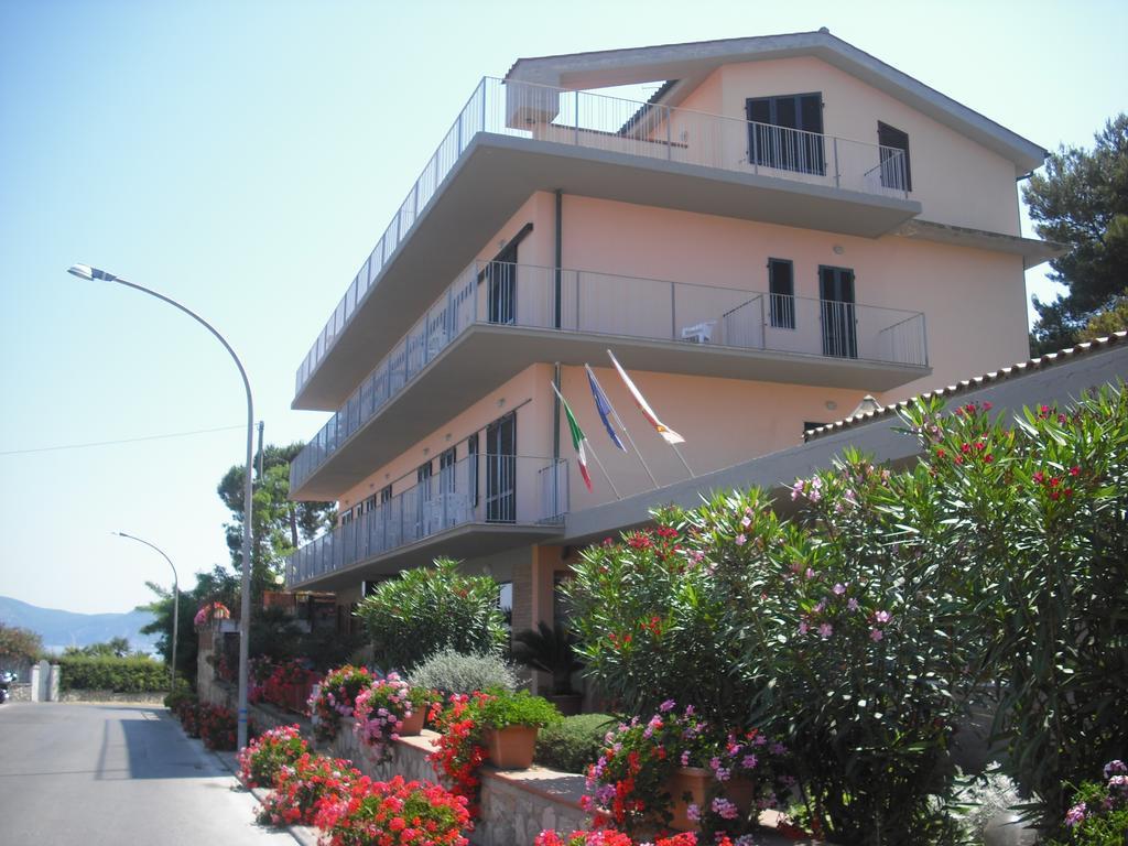 Hotel Villa Padulella Portoferraio Exterior photo