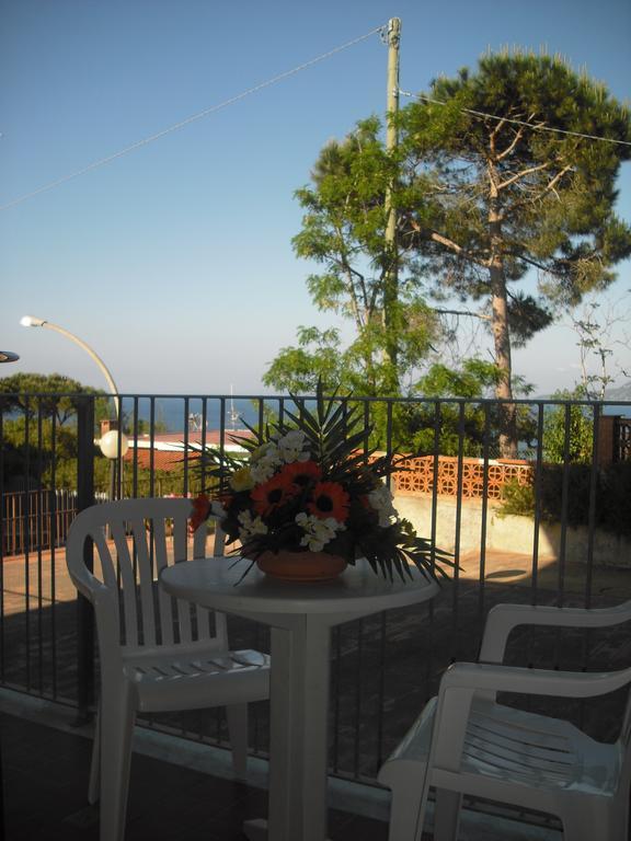 Hotel Villa Padulella Portoferraio Room photo